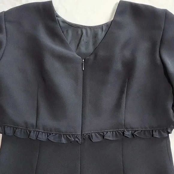 Women's Liz Claiborne Dress, Black, Size 2 Petite, Pre-Owned - Picture 4 of 7
